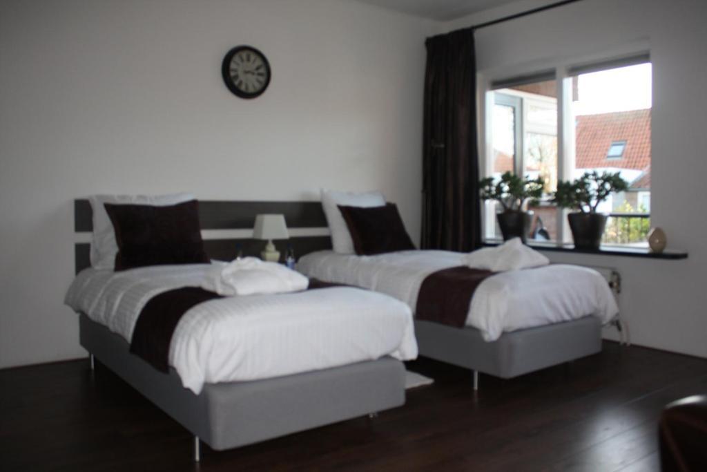 Bed & Breakfast Onder De Dekens Acomodação com café da manhã Harderwijk Quarto foto