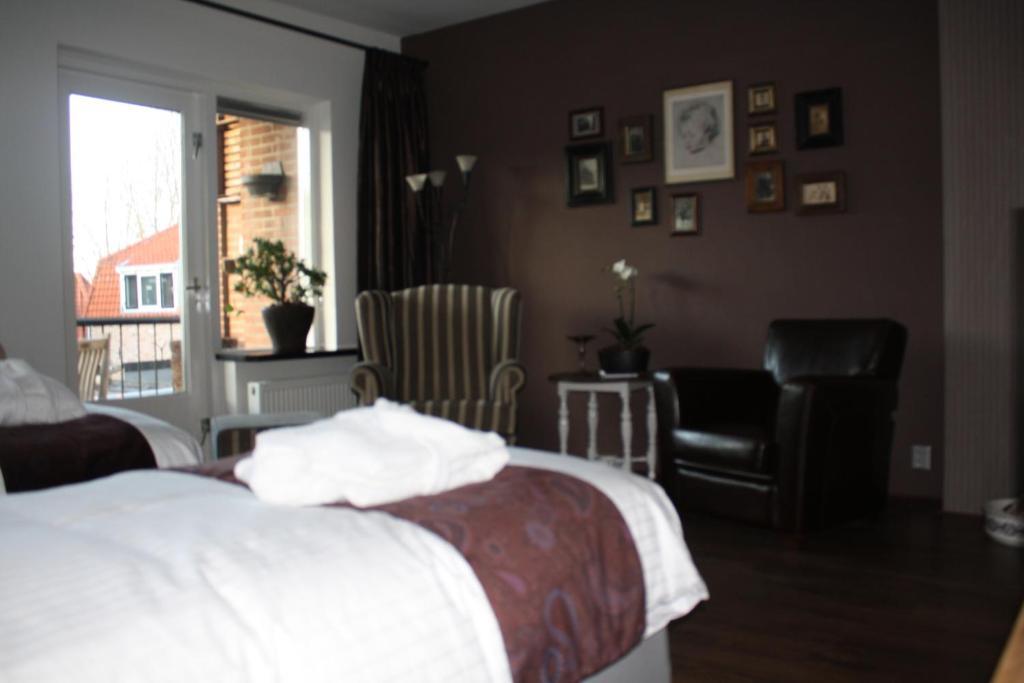 Bed & Breakfast Onder De Dekens Acomodação com café da manhã Harderwijk Quarto foto